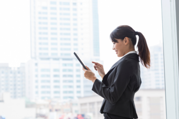 Đề xuất giải pháp để trao đổi với khách hàng, đồng nghiệp hiệu quả