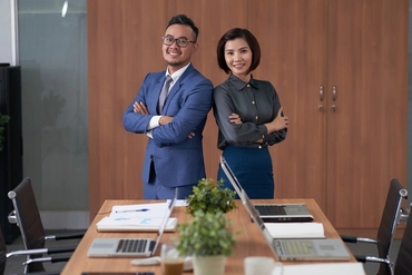 Pháp luật về bên thuê và hợp đồng cho thuê tài chính