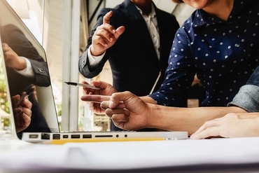 Bắt đầu và chấm dứt hợp đồng tặng, cho quyền sử dụng đất