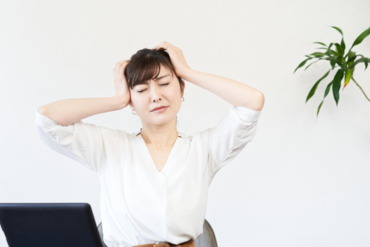 Tội sản xuất, buôn bán hàng giả
