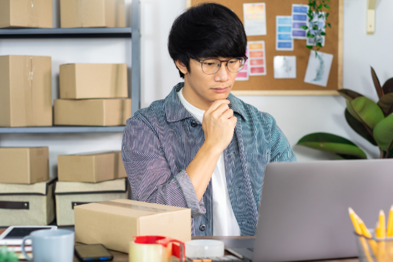 Xử phạt đối với lái xe tải chở quá số người quy định trên cabin xe