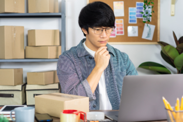 Xử phạt đối với lái xe tải chở quá số người quy định trên cabin xe