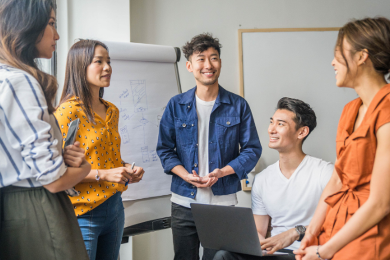 Nhân viên văn phòng học ngành gì việc nhẹ lương cao?
