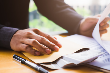 Thỏa thuận trước khi giao kết hợp đồng mua bán cổ phần chính thức