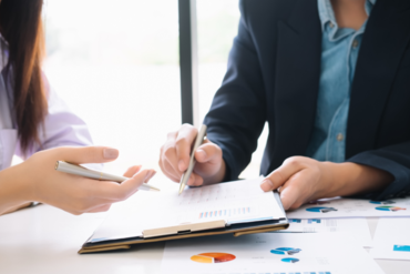 Đặc trưng cơ bản của thương mại trong nền kinh tế thị trường tại Việt Nam