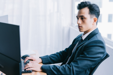 Đặc thù về thị trường dịch vụ tư vấn pháp luật tại Việt Nam (phần hai)