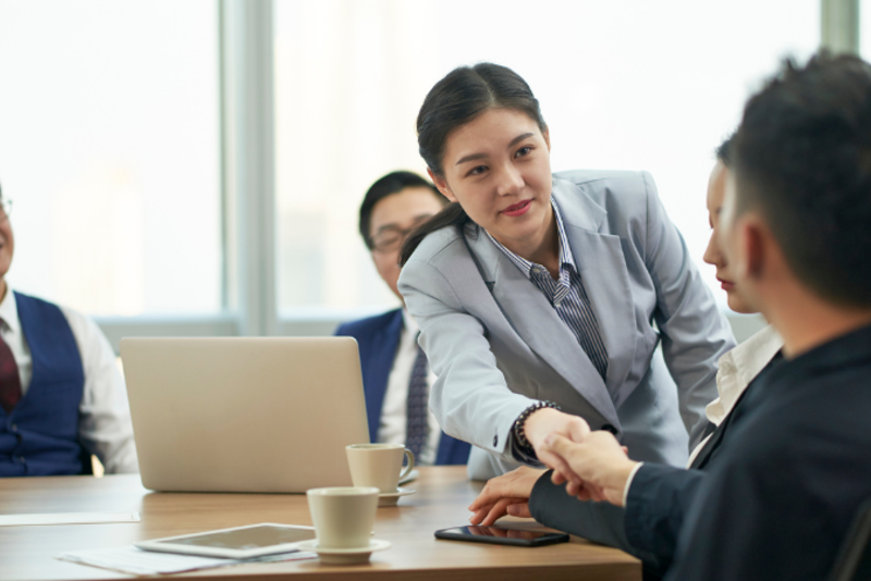 Đàm phán hợp đồng thương mại: các giai đoạn và một số lưu ý