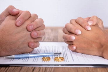 Quy định chia quyền sử dụng đất của vợ chồng khi ly hôn