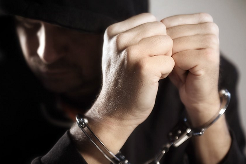 Những hành vi liên quan đến tội phạm