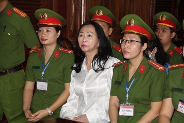 Các vấn đề về tội phạm hoàn thành