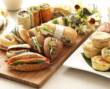 Bữa ăn trưa tại Công ty Luật TNHH Everest