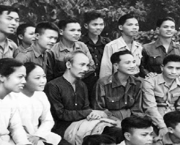 Tư tưởng Hồ Chí Minh về công tác dân vận